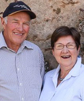 ian-and-carol-kalleske-our-people-laughing-jack-wines-barossa-290x350